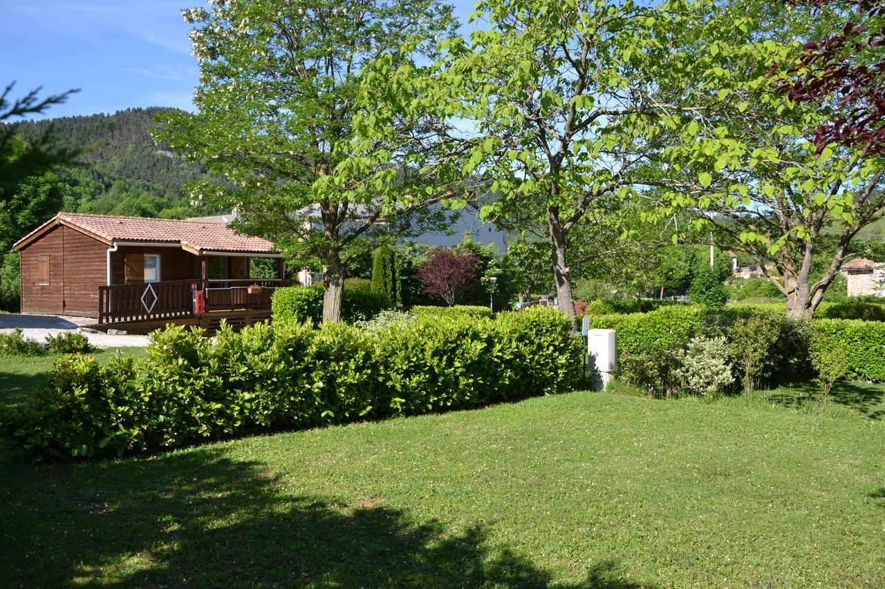 Camping La Mare Aux Fees Hotel Roquefeuil Kültér fotó