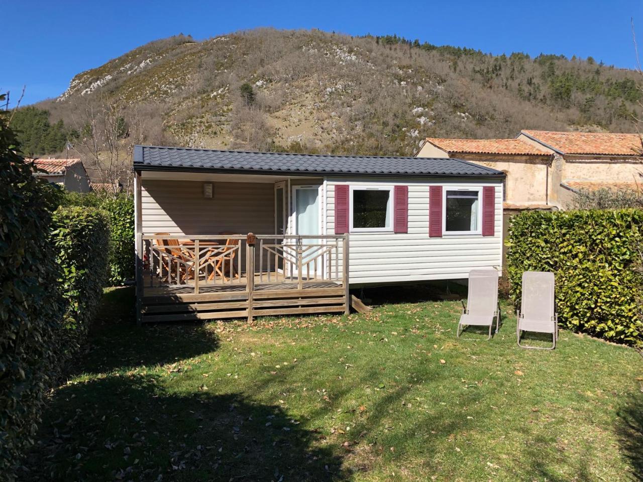 Camping La Mare Aux Fees Hotel Roquefeuil Kültér fotó